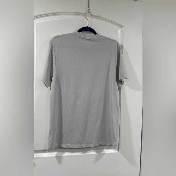 J.Crew The Oyster Tavern Graphic Tee Men’s M Gray 100% Cotton T-Shirt NWT Casual - Picture 4 of 7